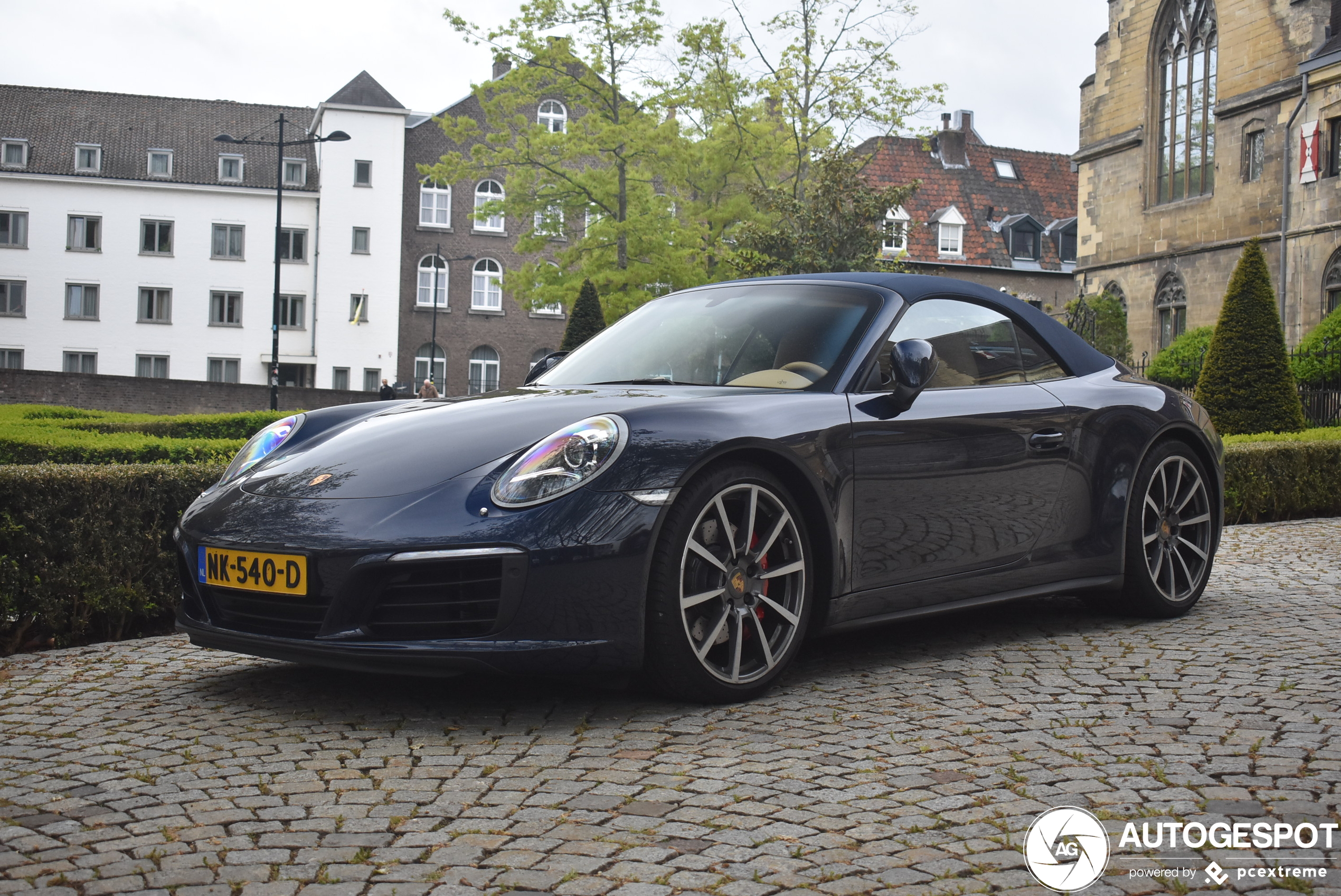 Porsche 991 Carrera 4S Cabriolet MkII