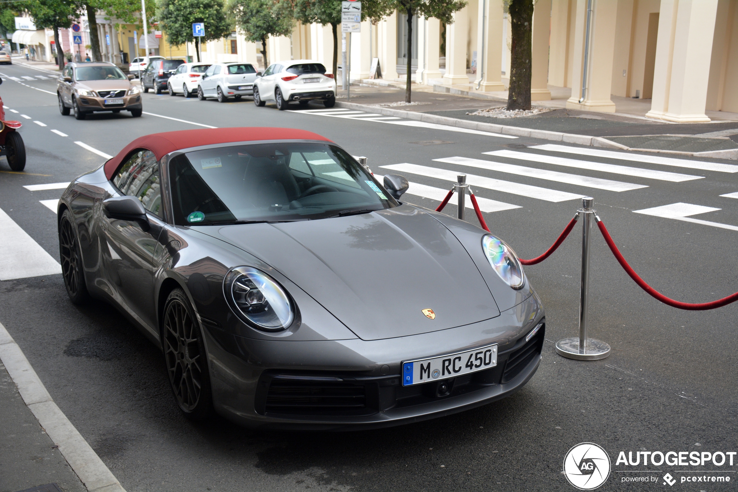 Porsche 992 Carrera 4S Cabriolet