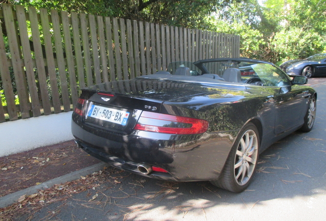 Aston Martin DB9 Volante