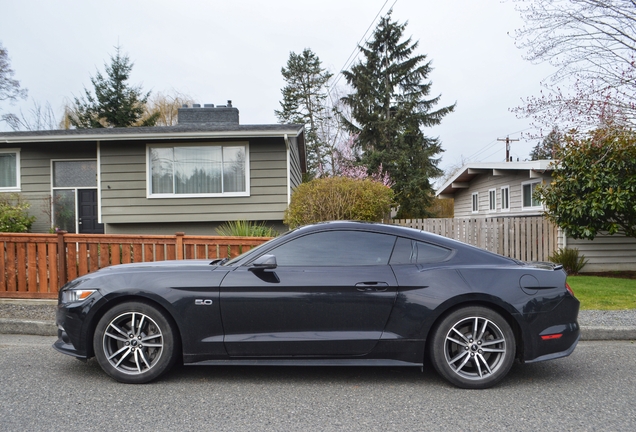 Ford Mustang GT 2015