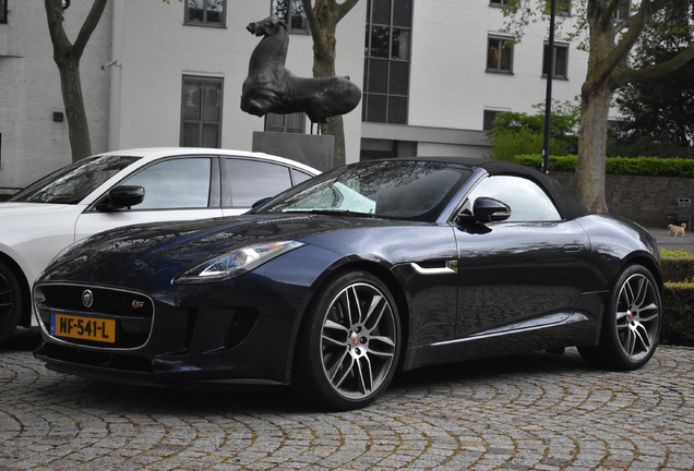 Jaguar F-TYPE S Convertible