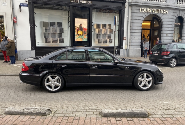 Mercedes-Benz E 63 AMG