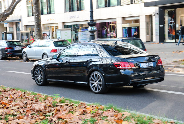 Mercedes-Benz E 63 AMG W212 V8 Biturbo