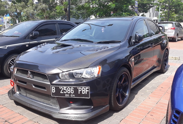 Mitsubishi Lancer Evolution X