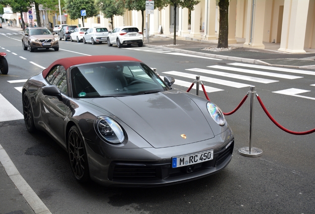 Porsche 992 Carrera 4S Cabriolet