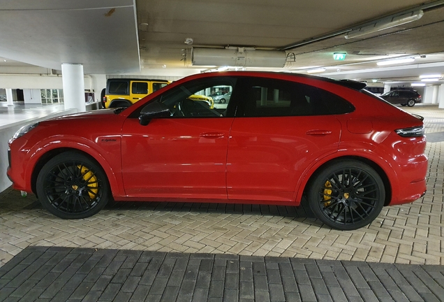 Porsche Cayenne Coupé Turbo S E-Hybrid