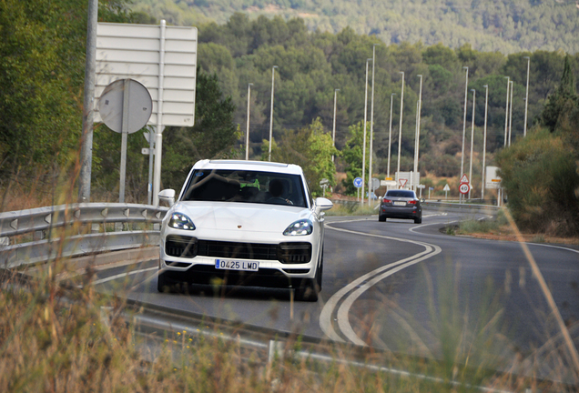 Porsche Cayenne Turbo S E-Hybrid