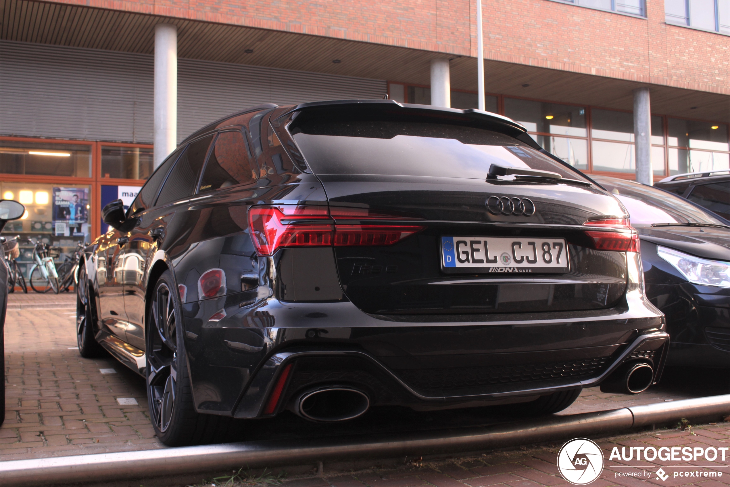 Audi RS6 Avant C8