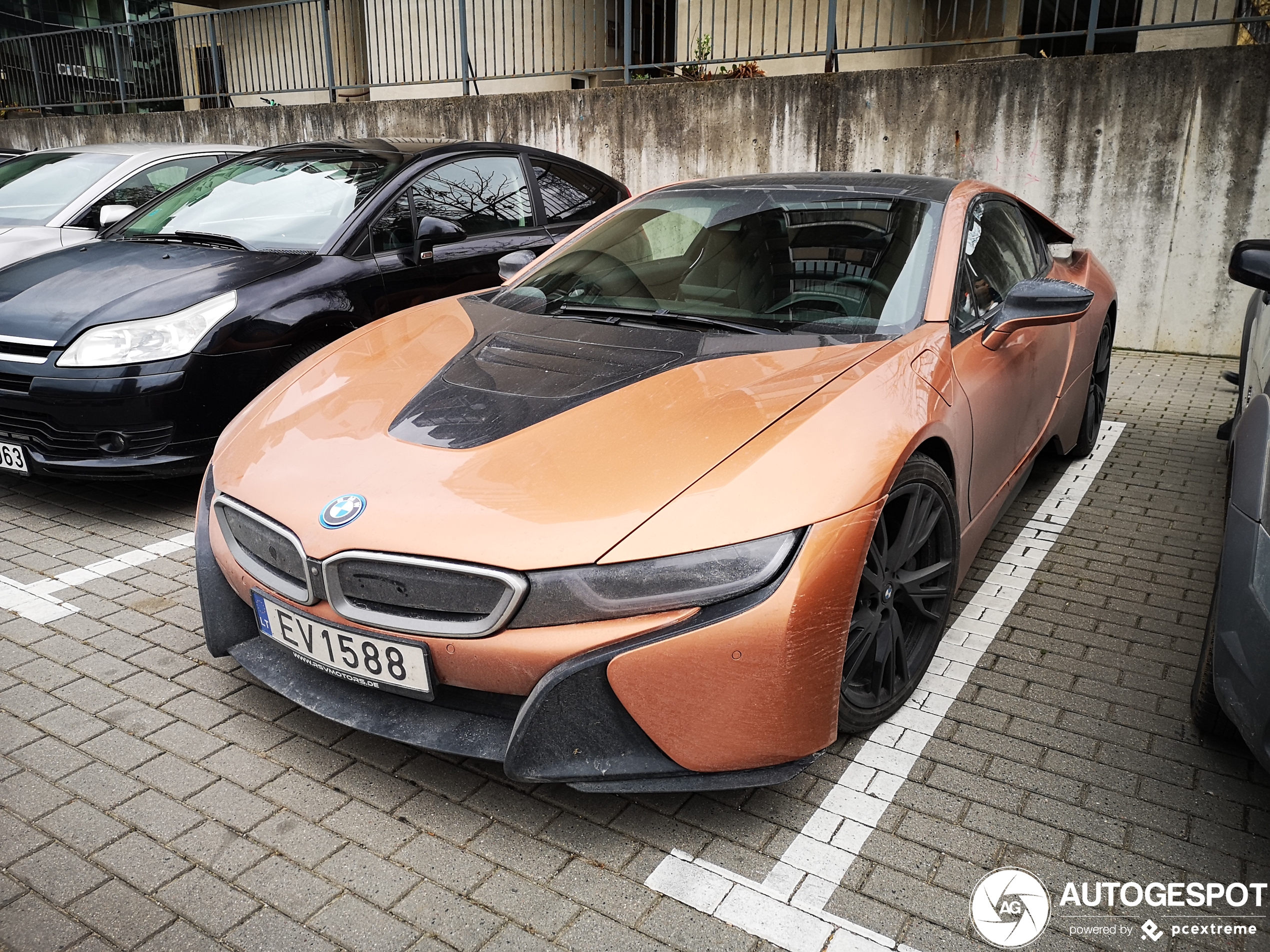 BMW i8