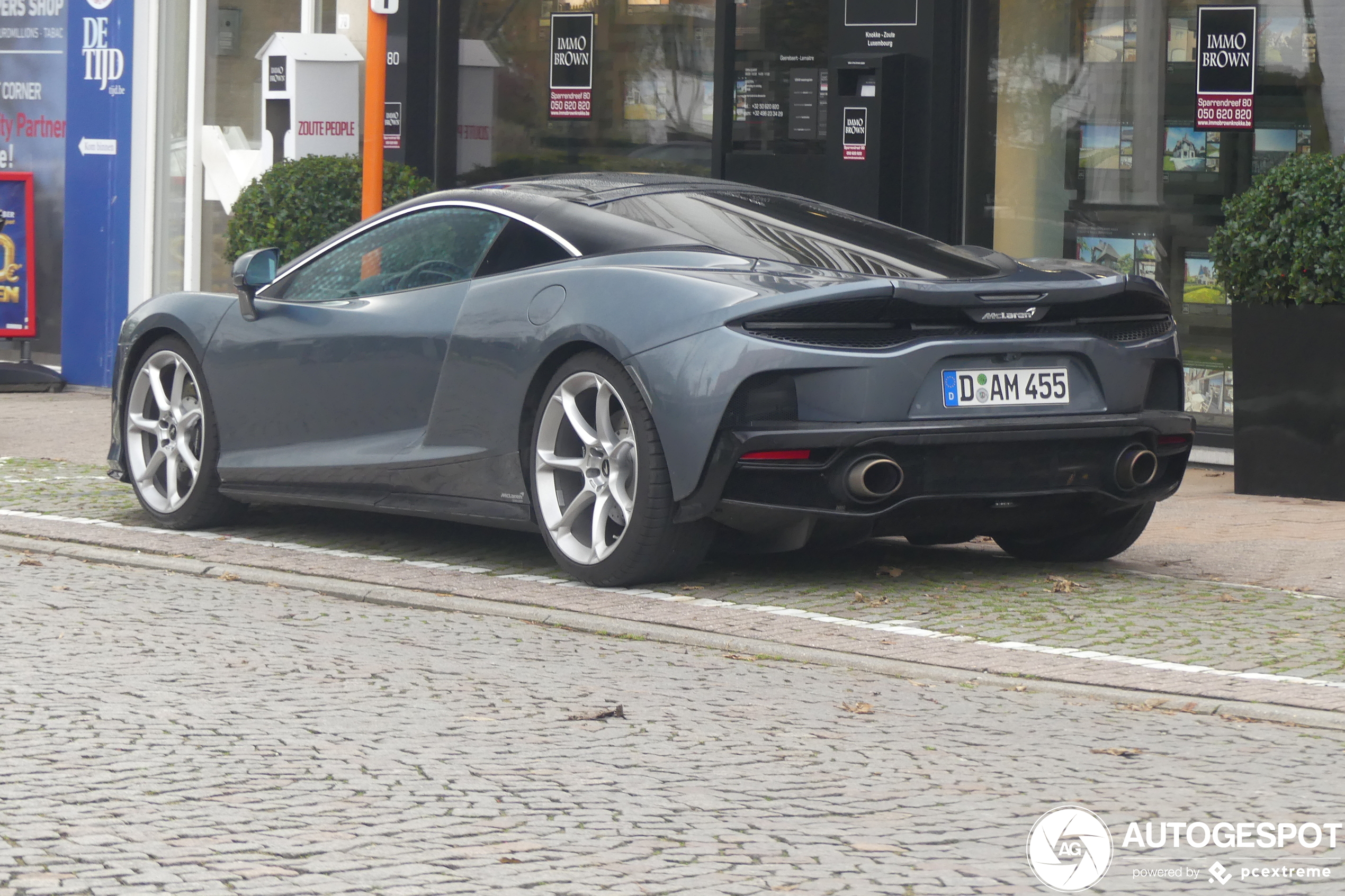 McLaren GT