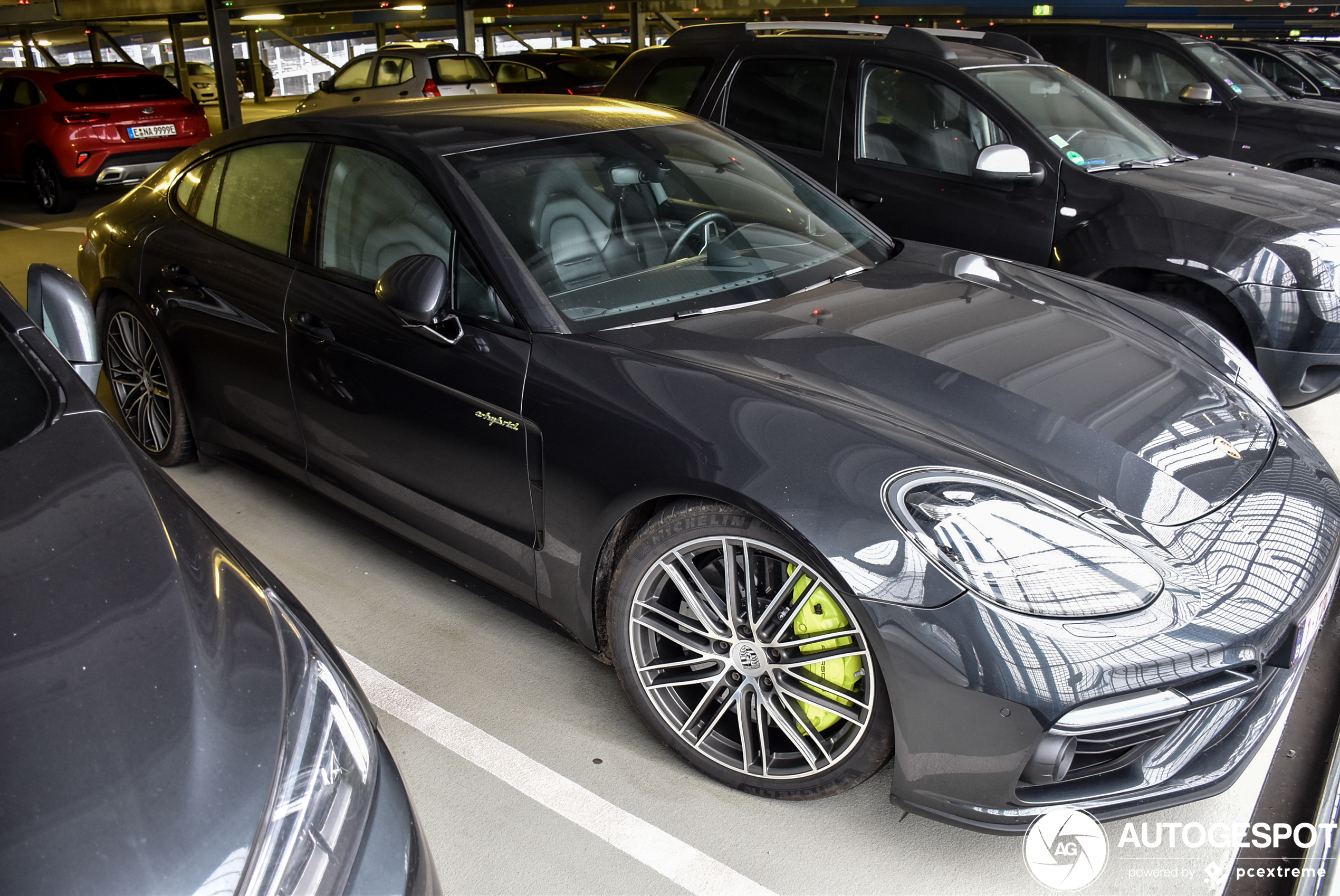 Porsche 971 Panamera Turbo S E-Hybrid