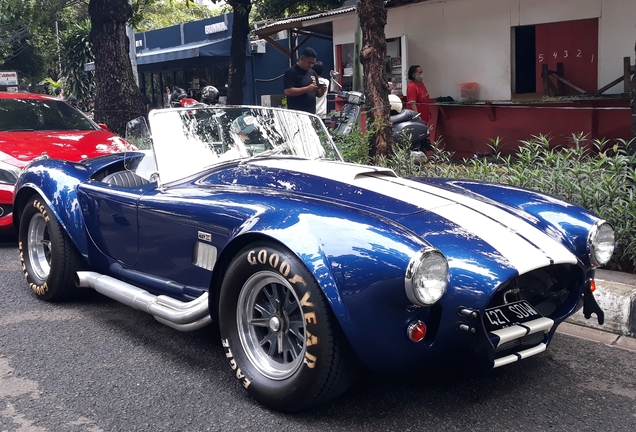 AC Cobra 427