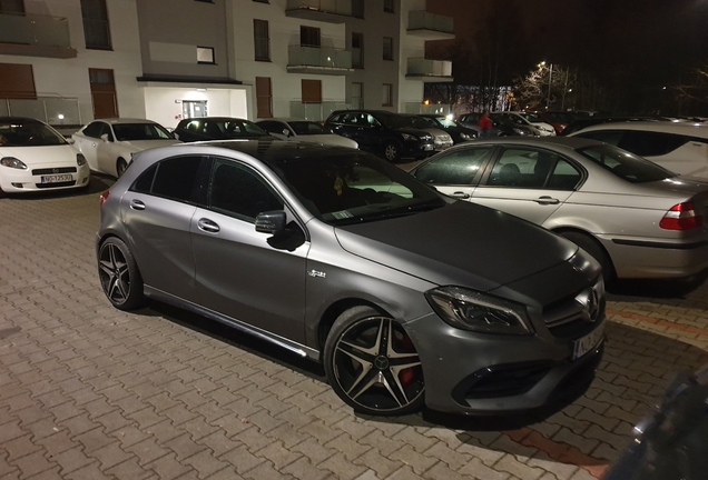 Mercedes-AMG A 45 W176 2015