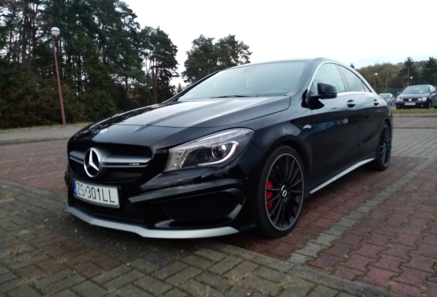 Mercedes-Benz CLA 45 AMG C117