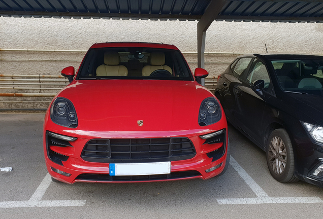 Porsche 95B Macan GTS