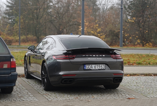 Porsche 971 Panamera Turbo