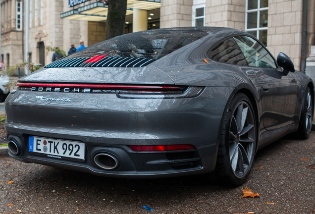 Porsche 992 Carrera 4S