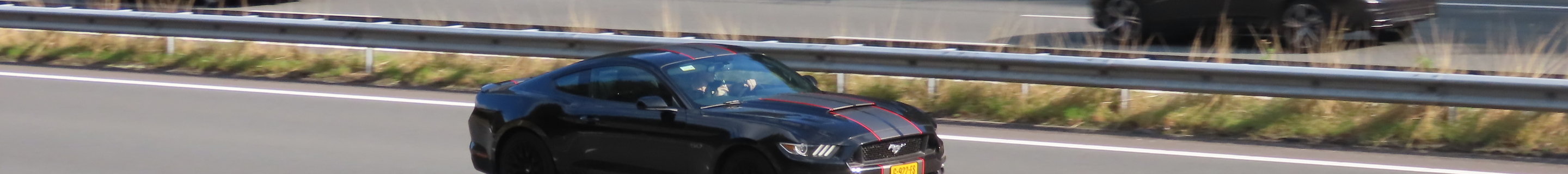 Ford Mustang GT 2015