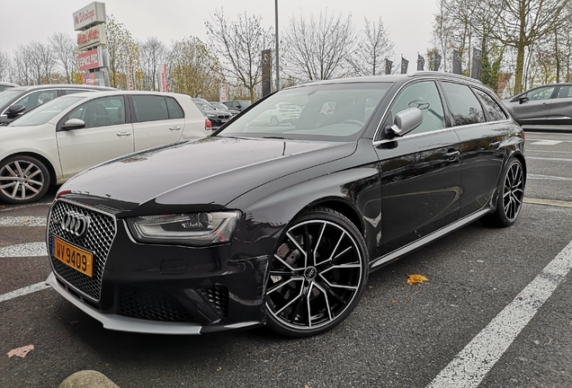 Audi RS4 Avant B8