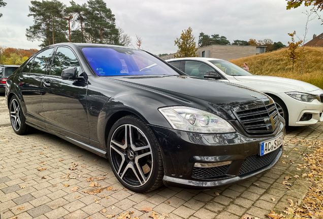 Mercedes-Benz S 63 AMG W221 2011