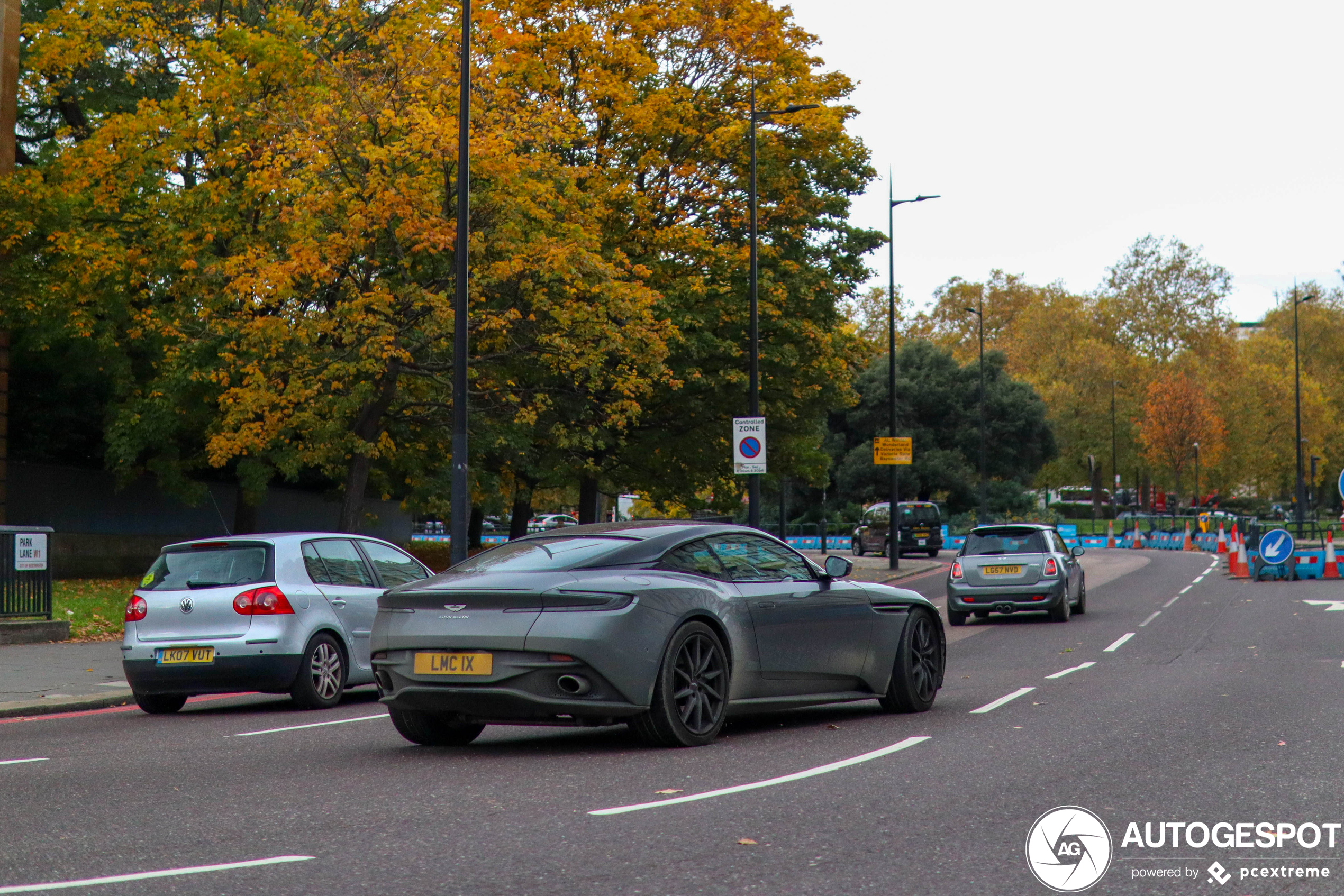 Aston Martin DB11 V8