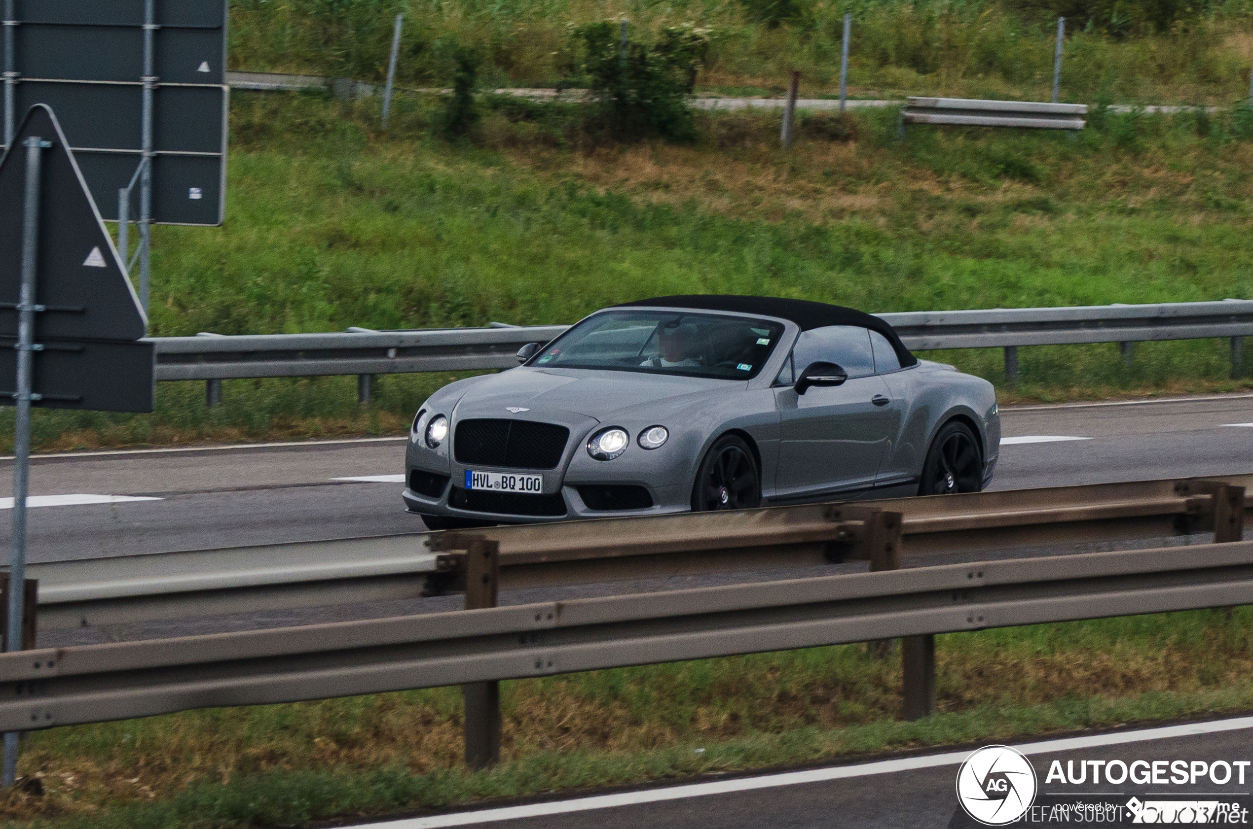 Bentley Continental GTC V8 S