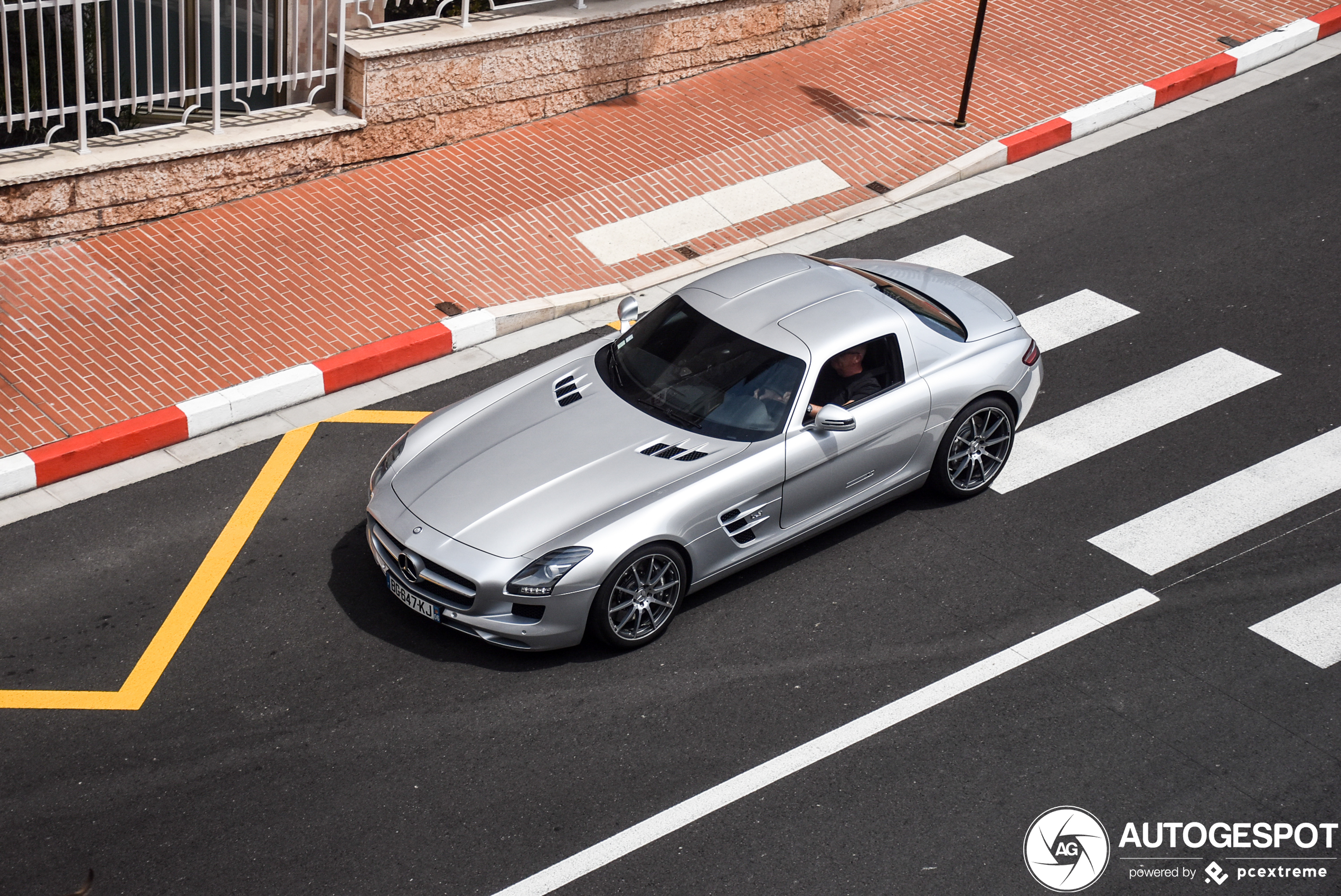 Mercedes-Benz SLS AMG