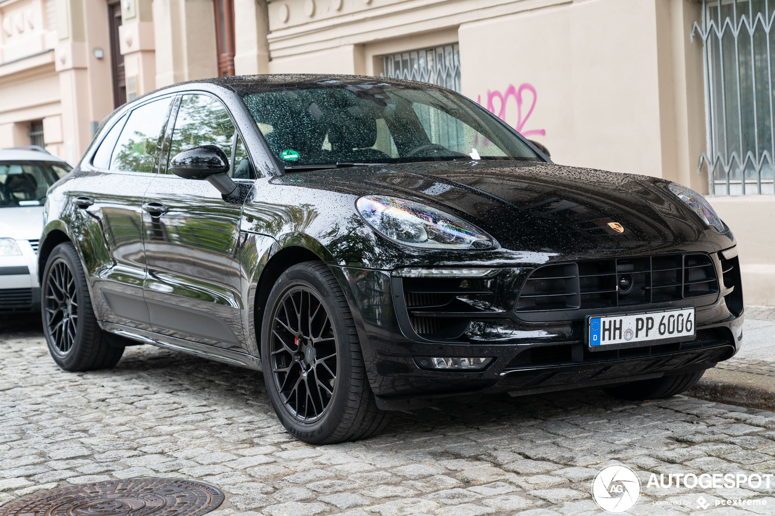 Porsche 95B Macan GTS