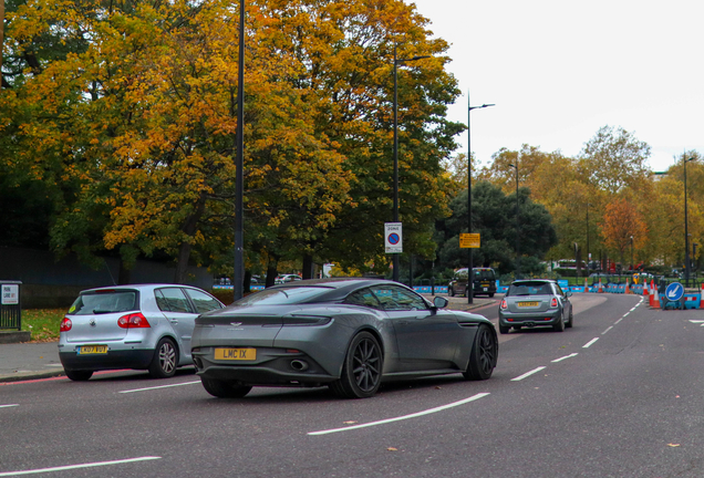 Aston Martin DB11 V8