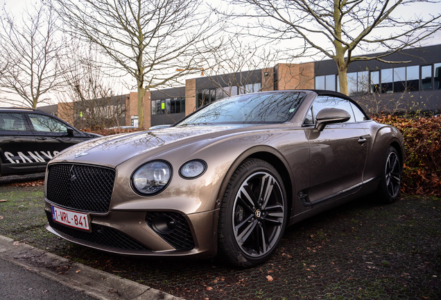 Bentley Continental GTC 2019