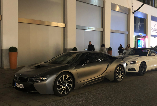 BMW i8