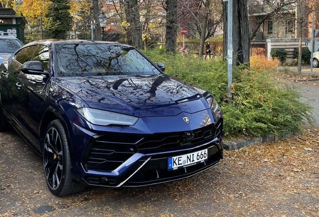 Lamborghini Urus