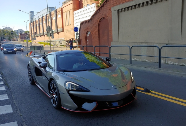 McLaren 570S