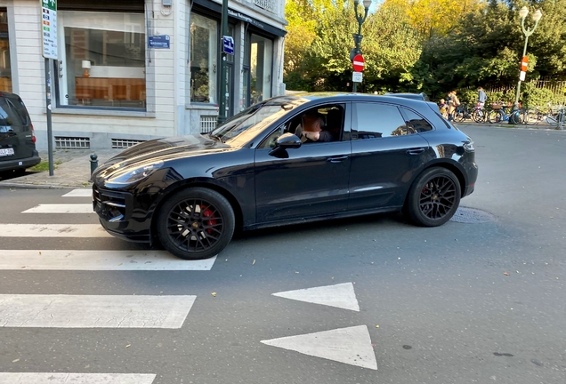 Porsche 95B Macan GTS MkII