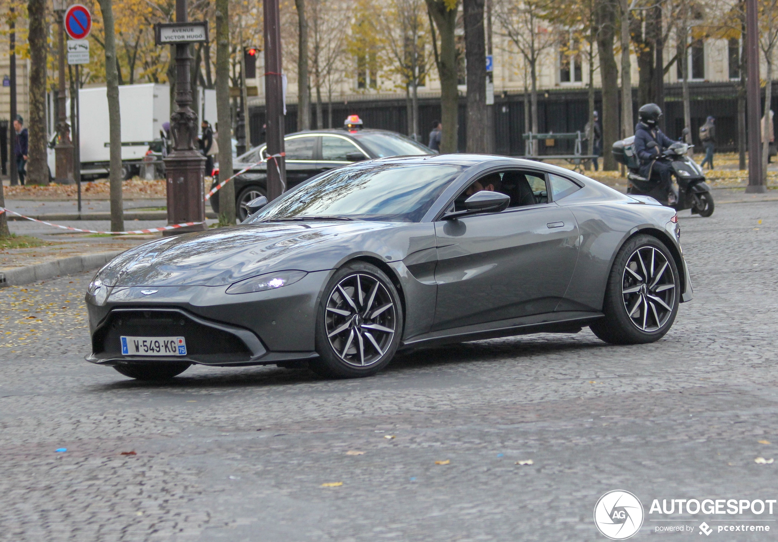 Aston Martin V8 Vantage 2018