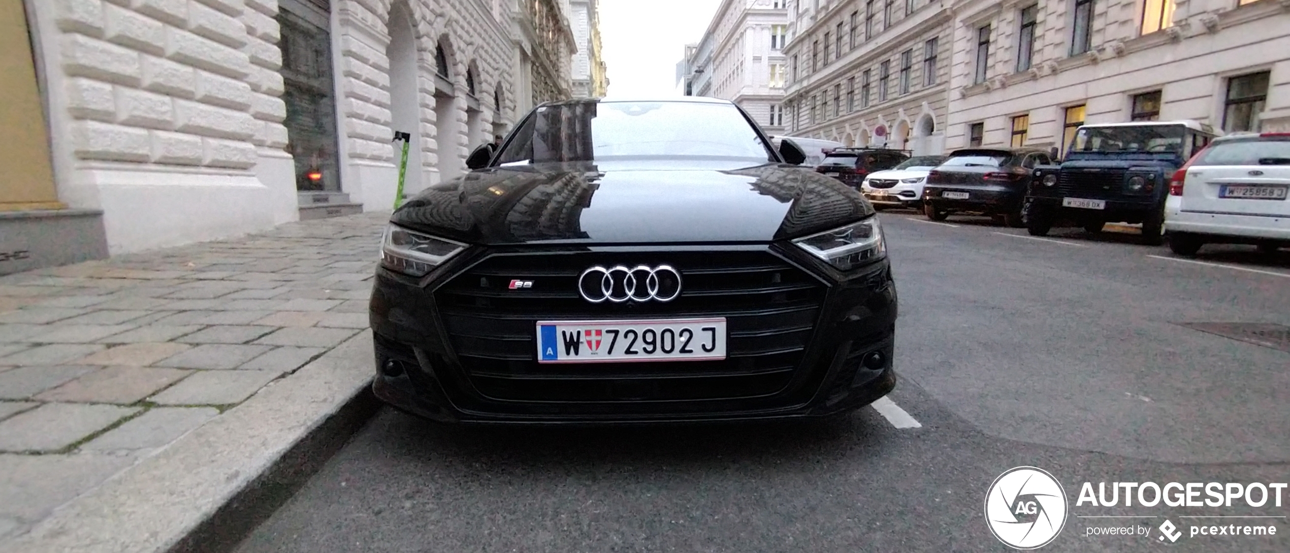 Audi S8 D5