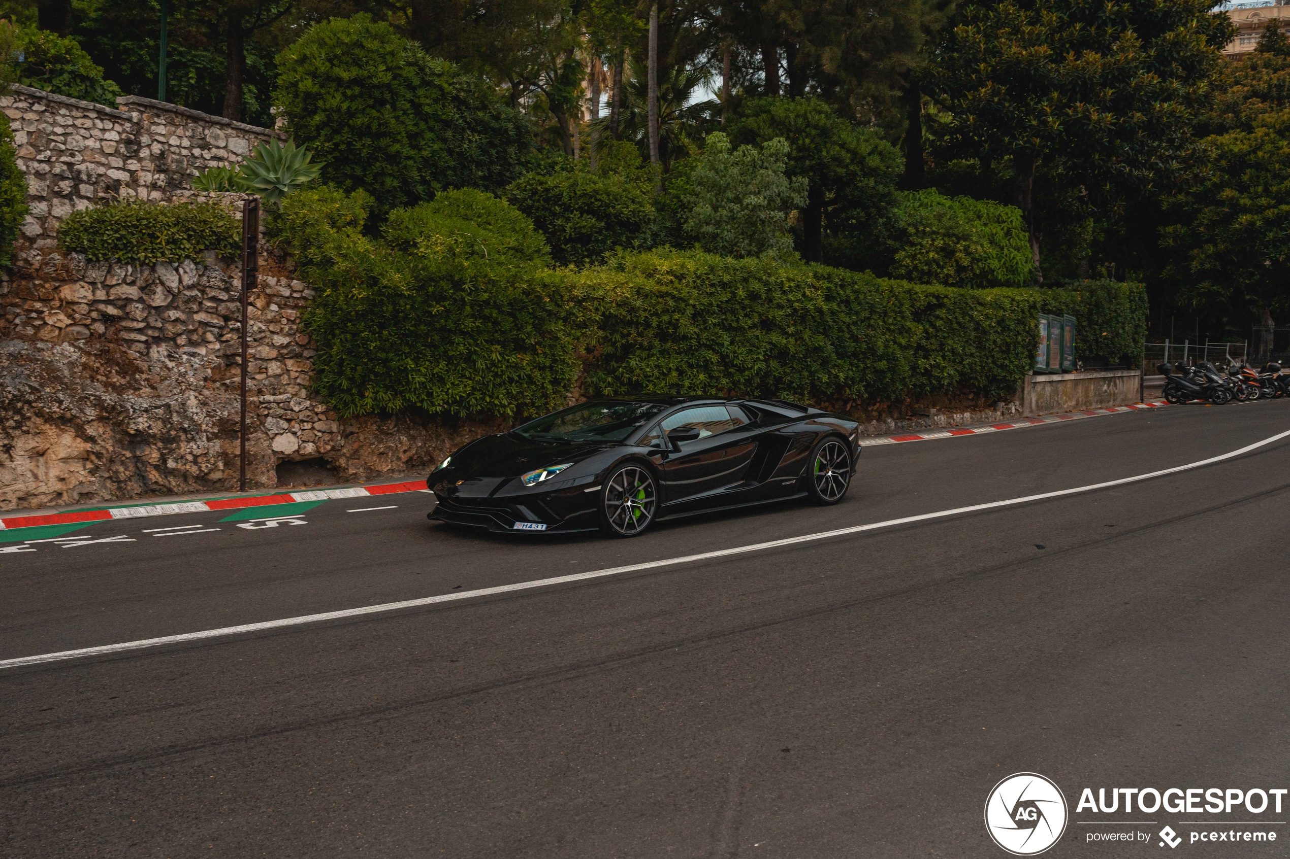 Lamborghini Aventador S LP740-4 Roadster