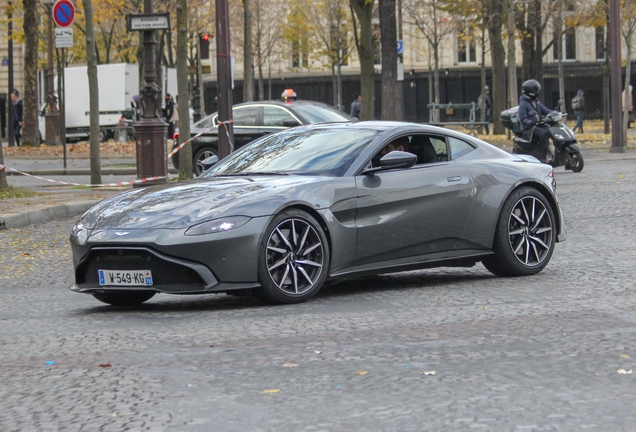 Aston Martin V8 Vantage 2018