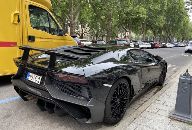 Lamborghini Aventador LP750-4 SuperVeloce