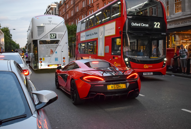 McLaren 570S