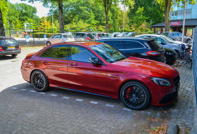 Mercedes-AMG C 63 S W205