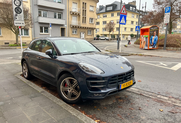 Porsche 95B Macan Turbo