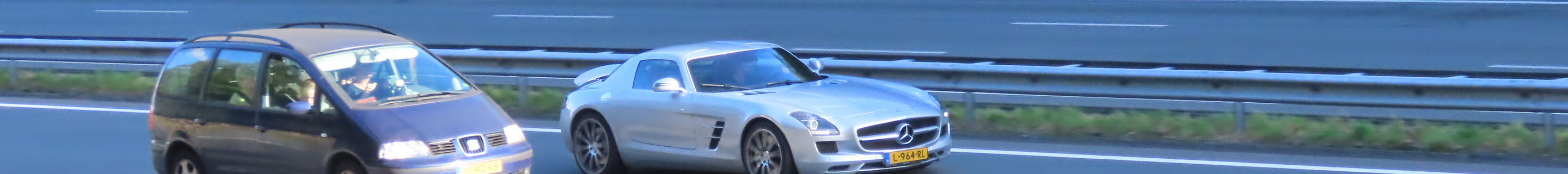 Mercedes-Benz SLS AMG