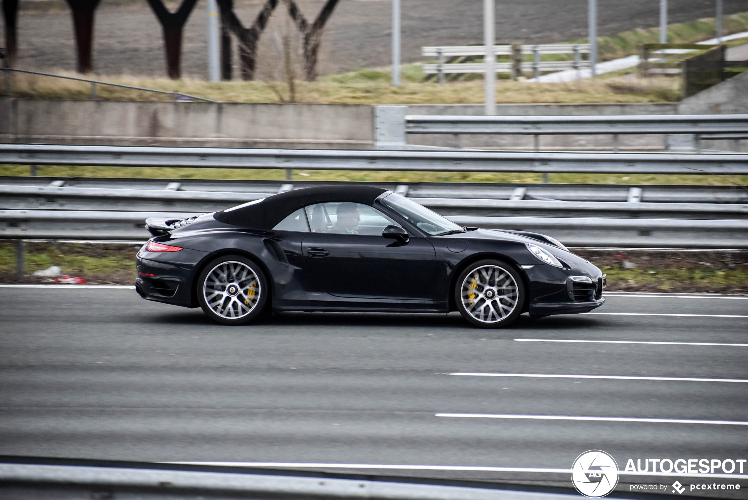 Porsche 991 Turbo S Cabriolet MkI