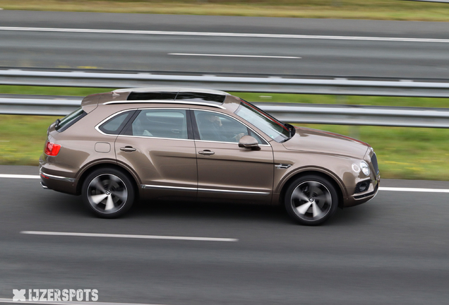 Bentley Bentayga V8