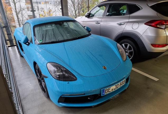 Porsche 718 Cayman S