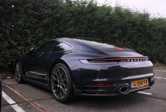 Porsche 992 Carrera 4S