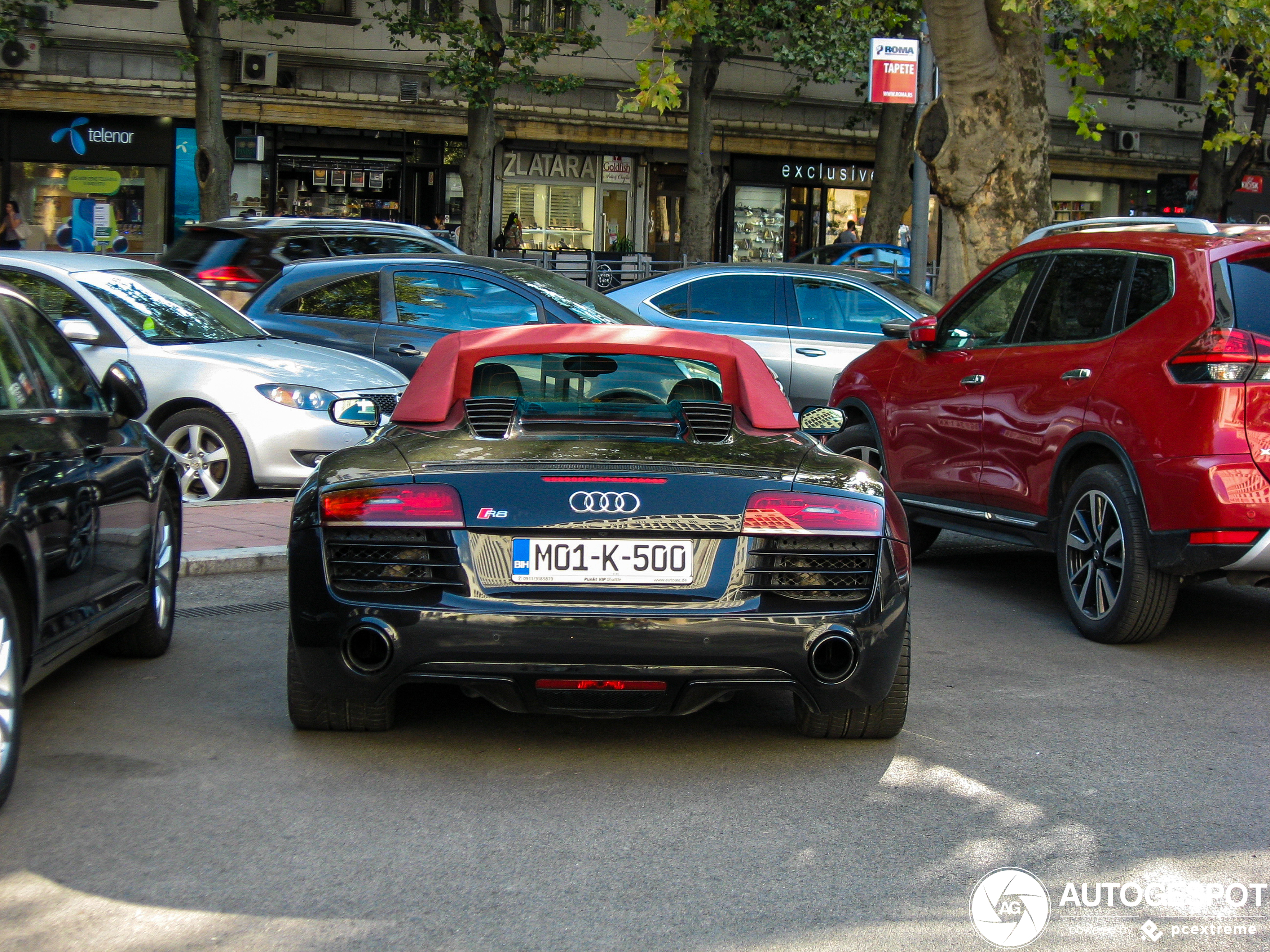 Audi R8 V8 Spyder 2013