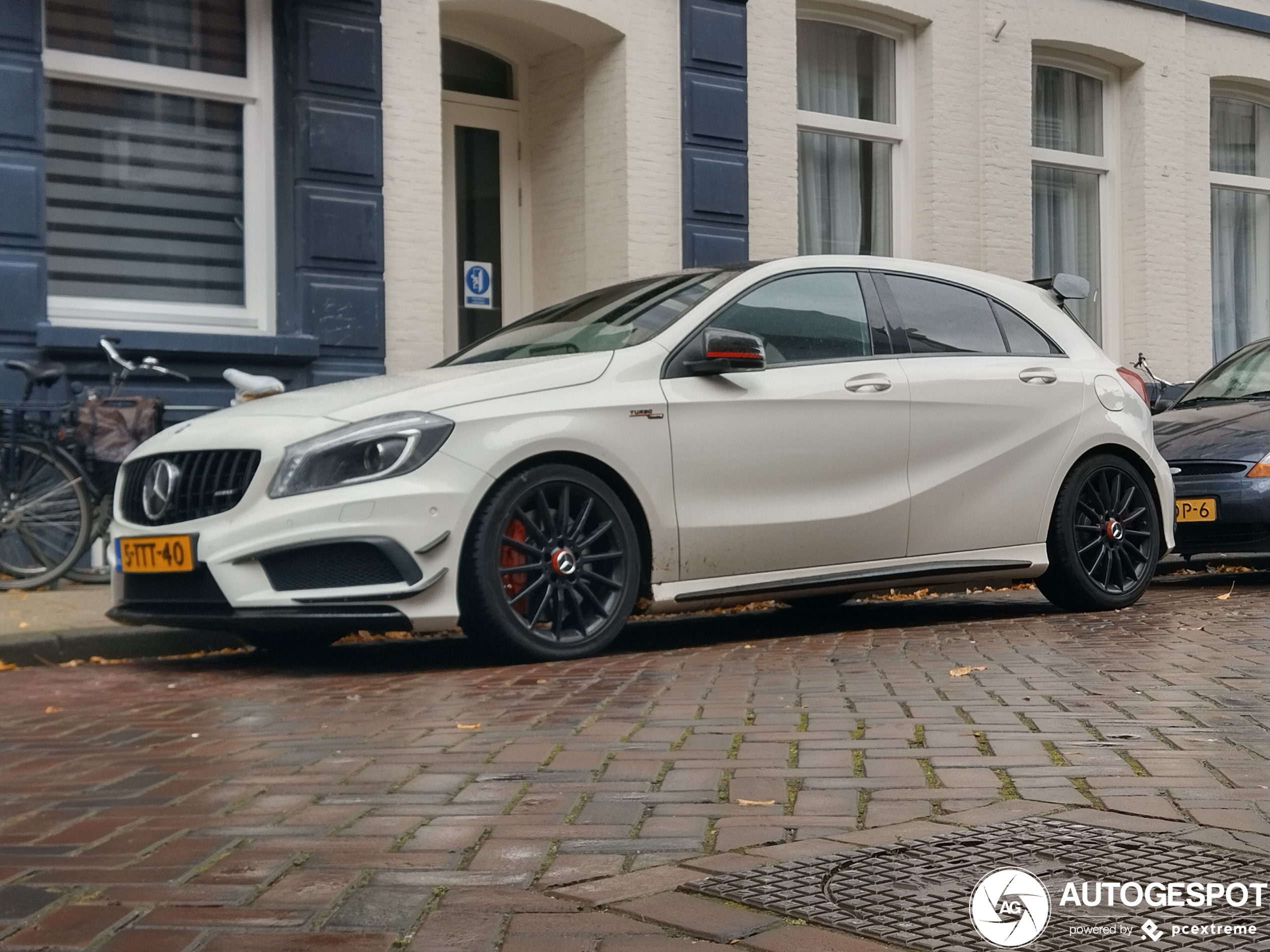 Mercedes-Benz A 45 AMG