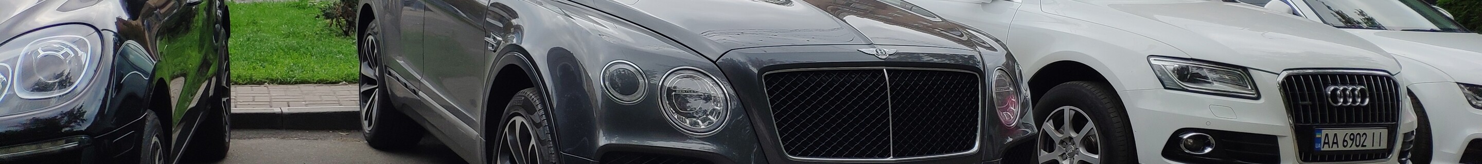 Bentley Bentayga V8